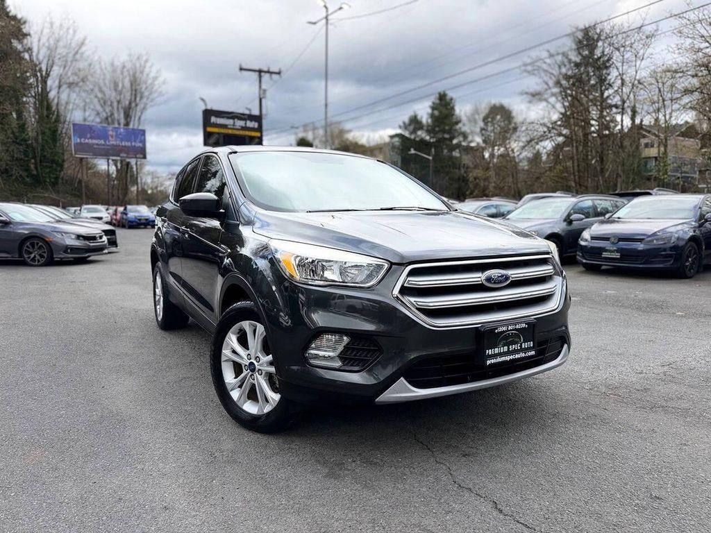 2017 FORD Escape