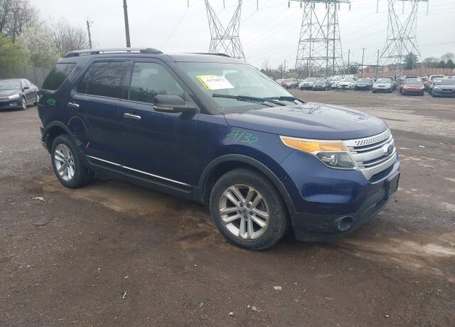 2011 FORD Explorer