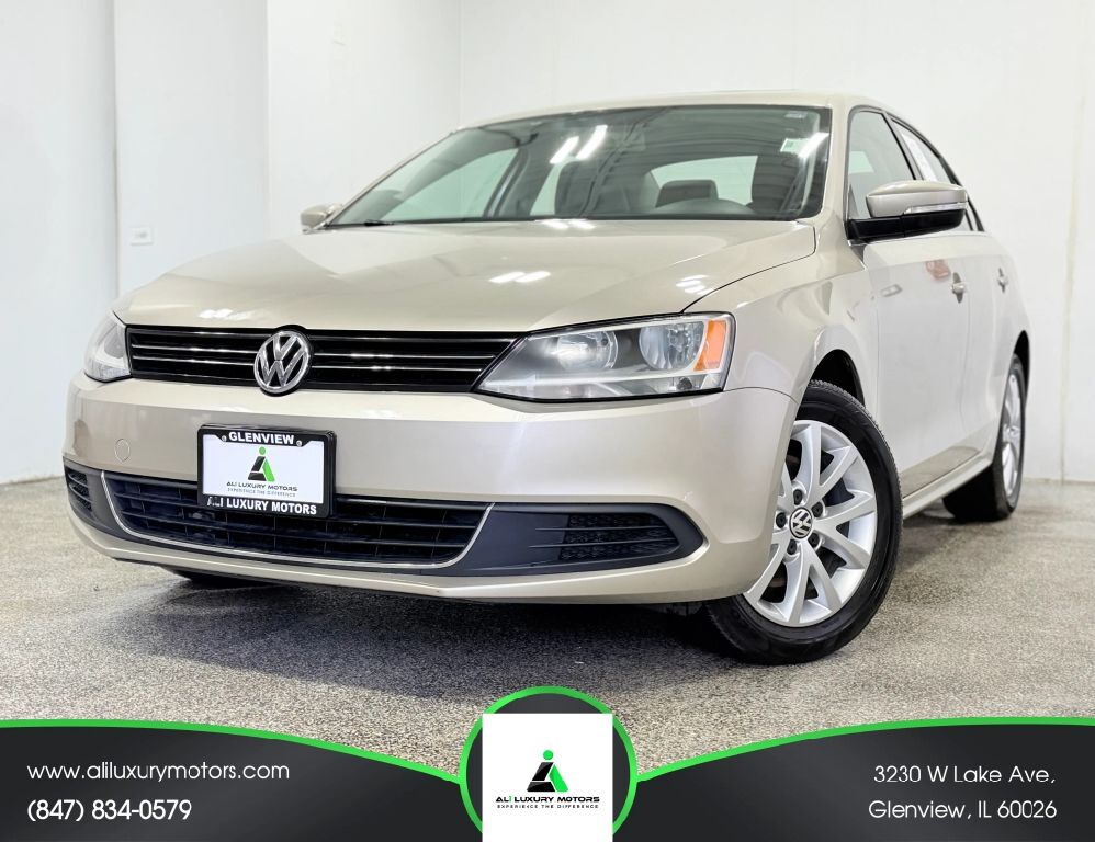 2013 VOLKSWAGEN Jetta