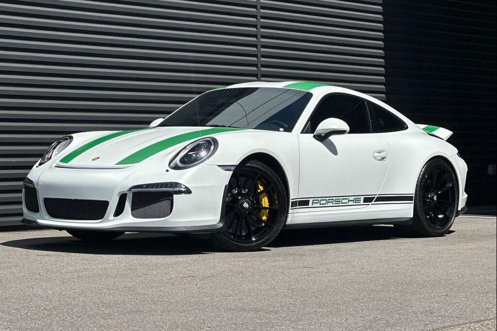 2016 PORSCHE 911