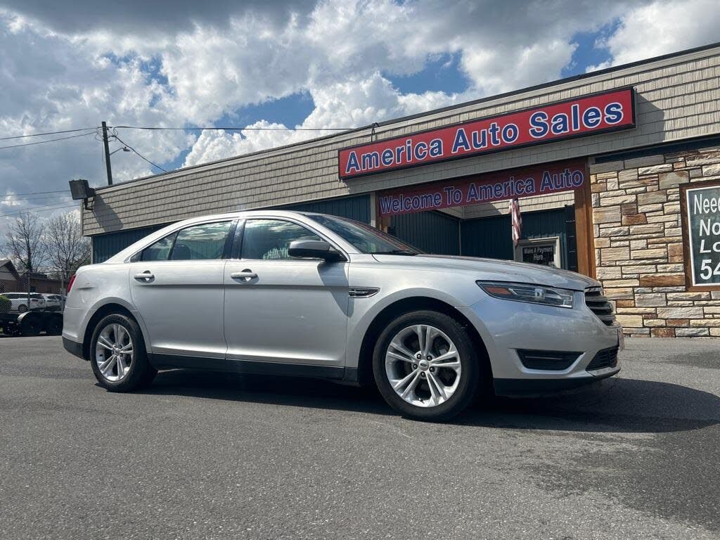 2018 FORD Taurus