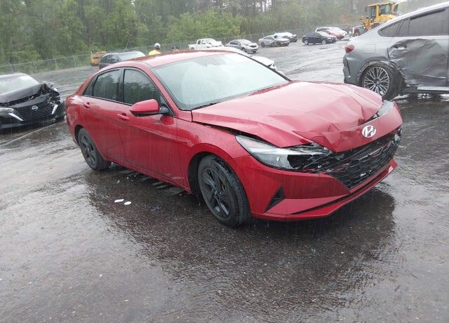 2022 HYUNDAI Elantra