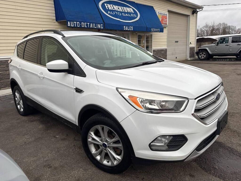 2018 FORD Escape