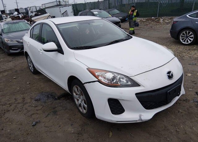 2012 MAZDA Mazda3