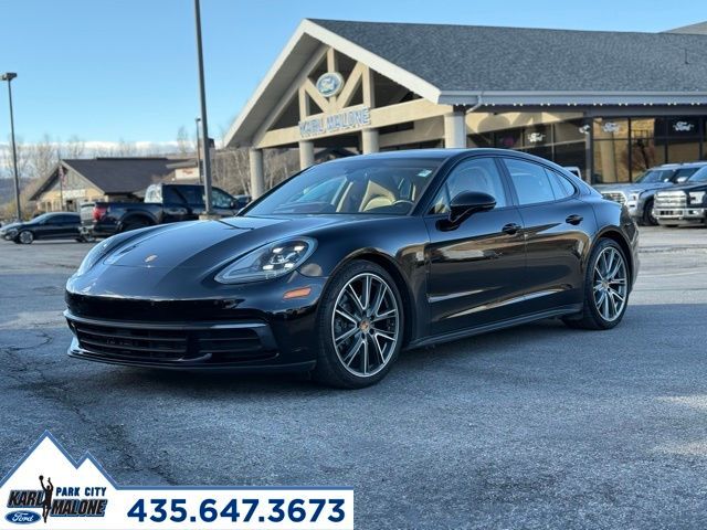2018 PORSCHE Panamera