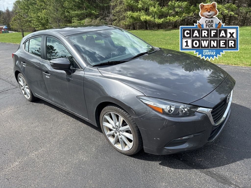 2017 MAZDA Mazda3