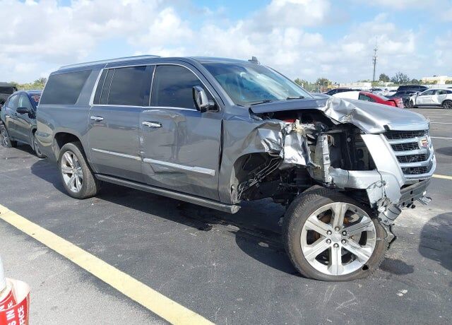 2018 CADILLAC Escalade ESV