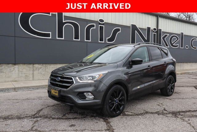 2017 FORD Escape