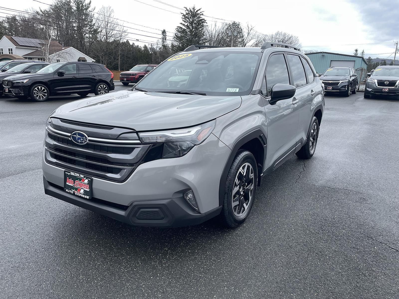 2025 SUBARU Forester
