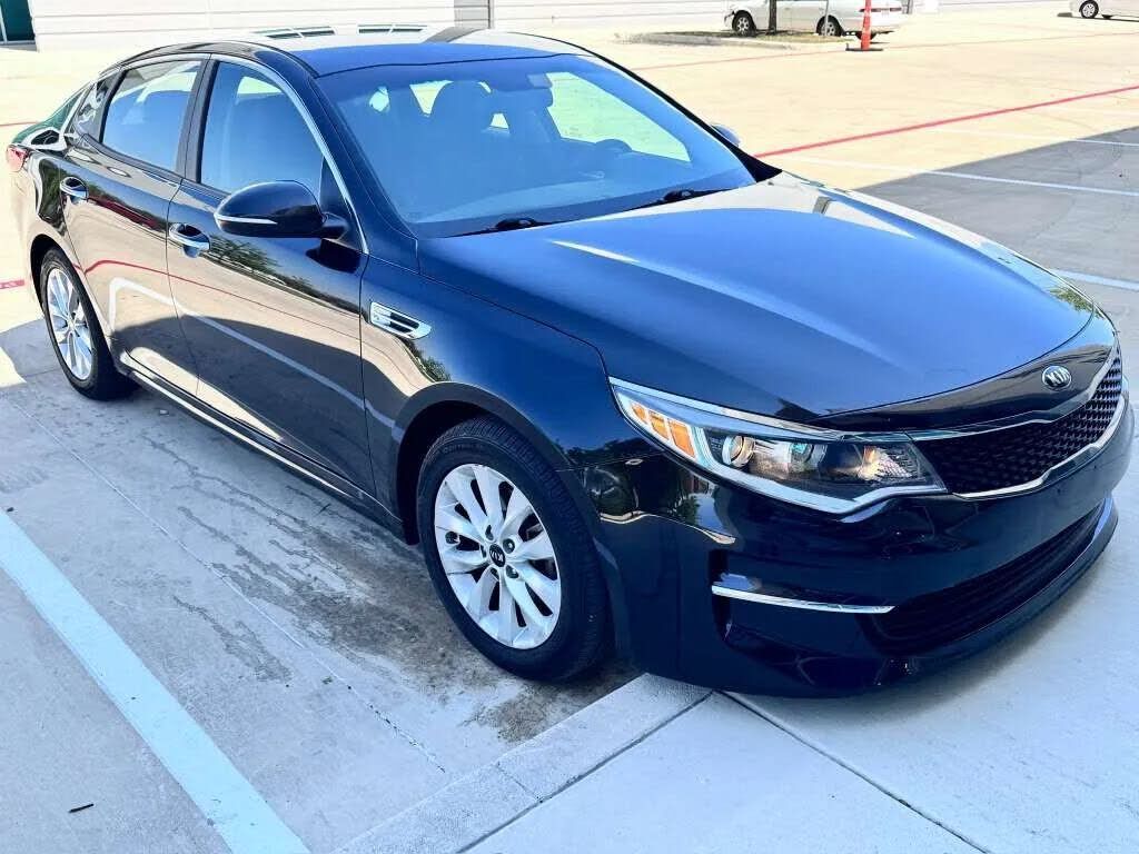 2017 KIA Optima
