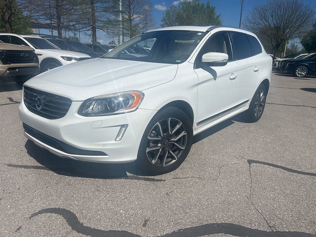 2016 VOLVO XC60