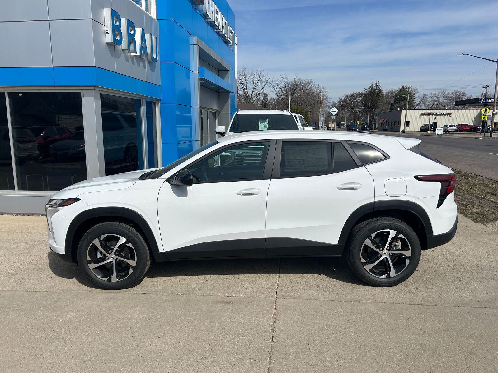 2026 CHEVROLET Trax