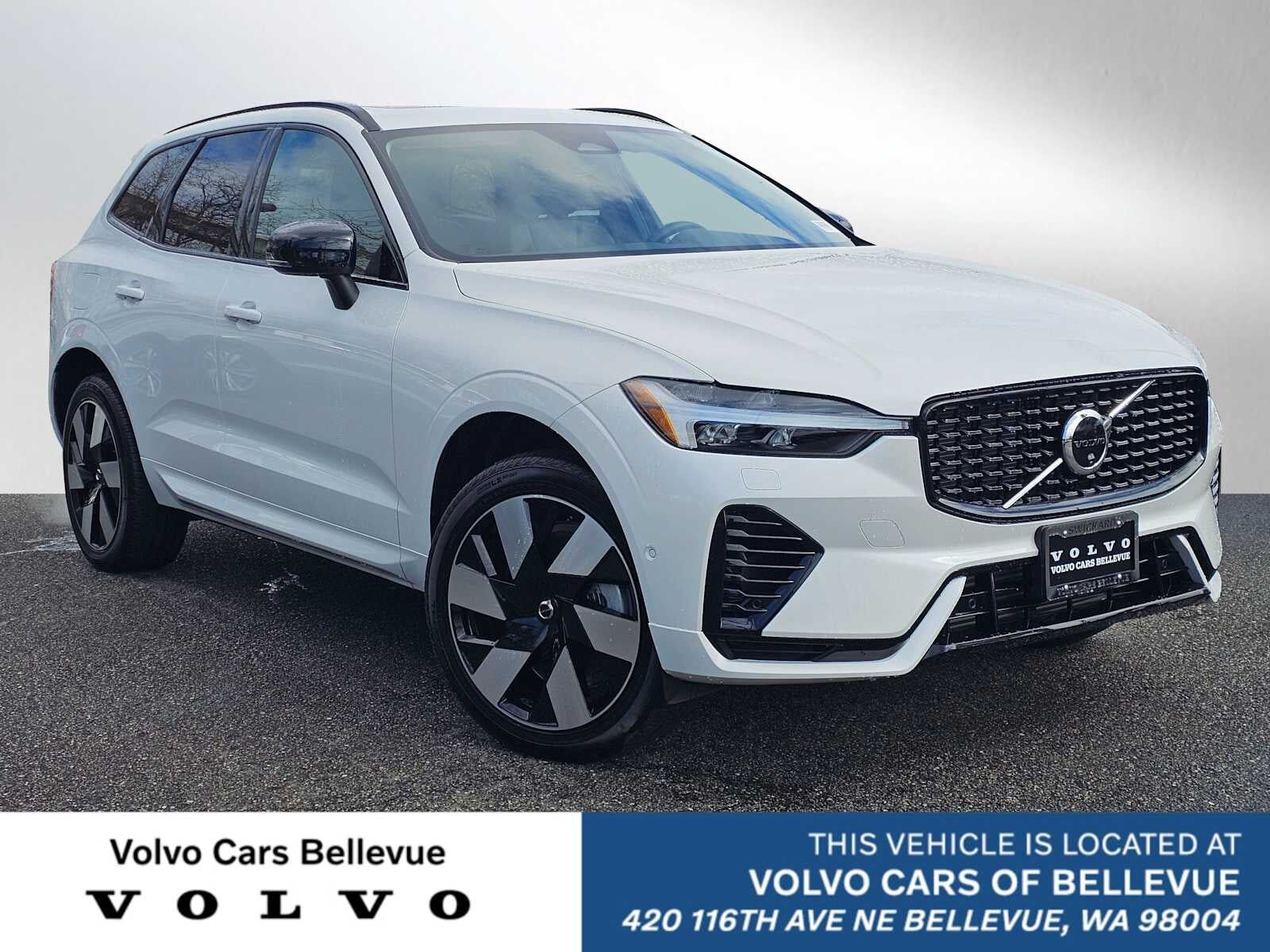 2025 VOLVO XC60