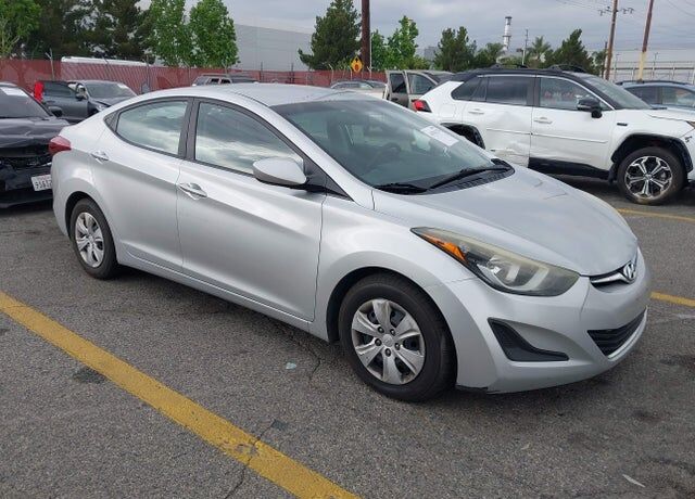 2016 HYUNDAI Elantra