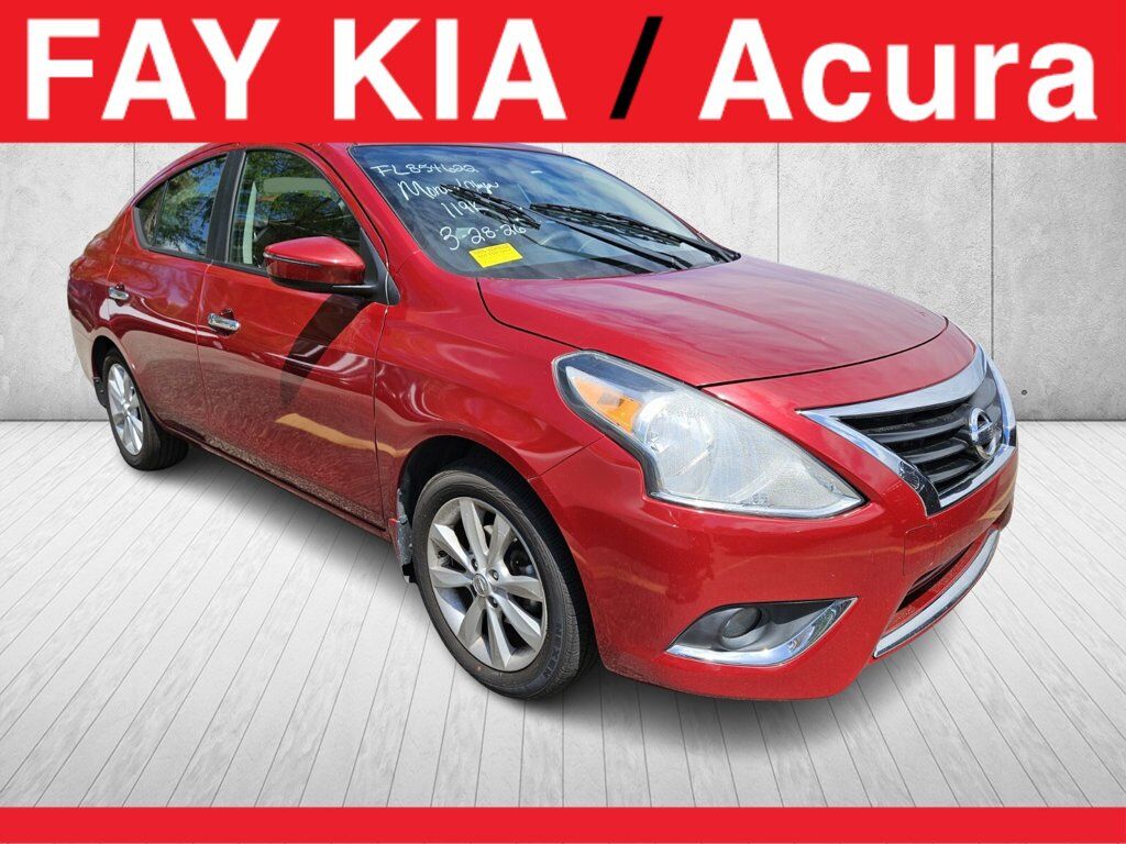 2015 NISSAN Versa