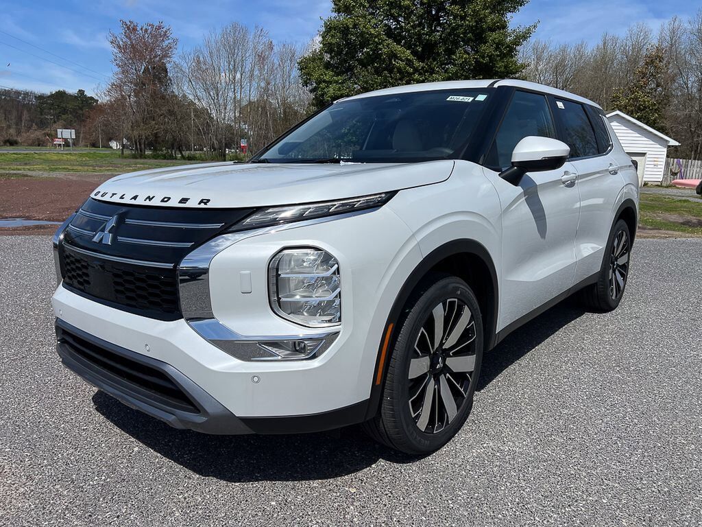 2026 MITSUBISHI Outlander