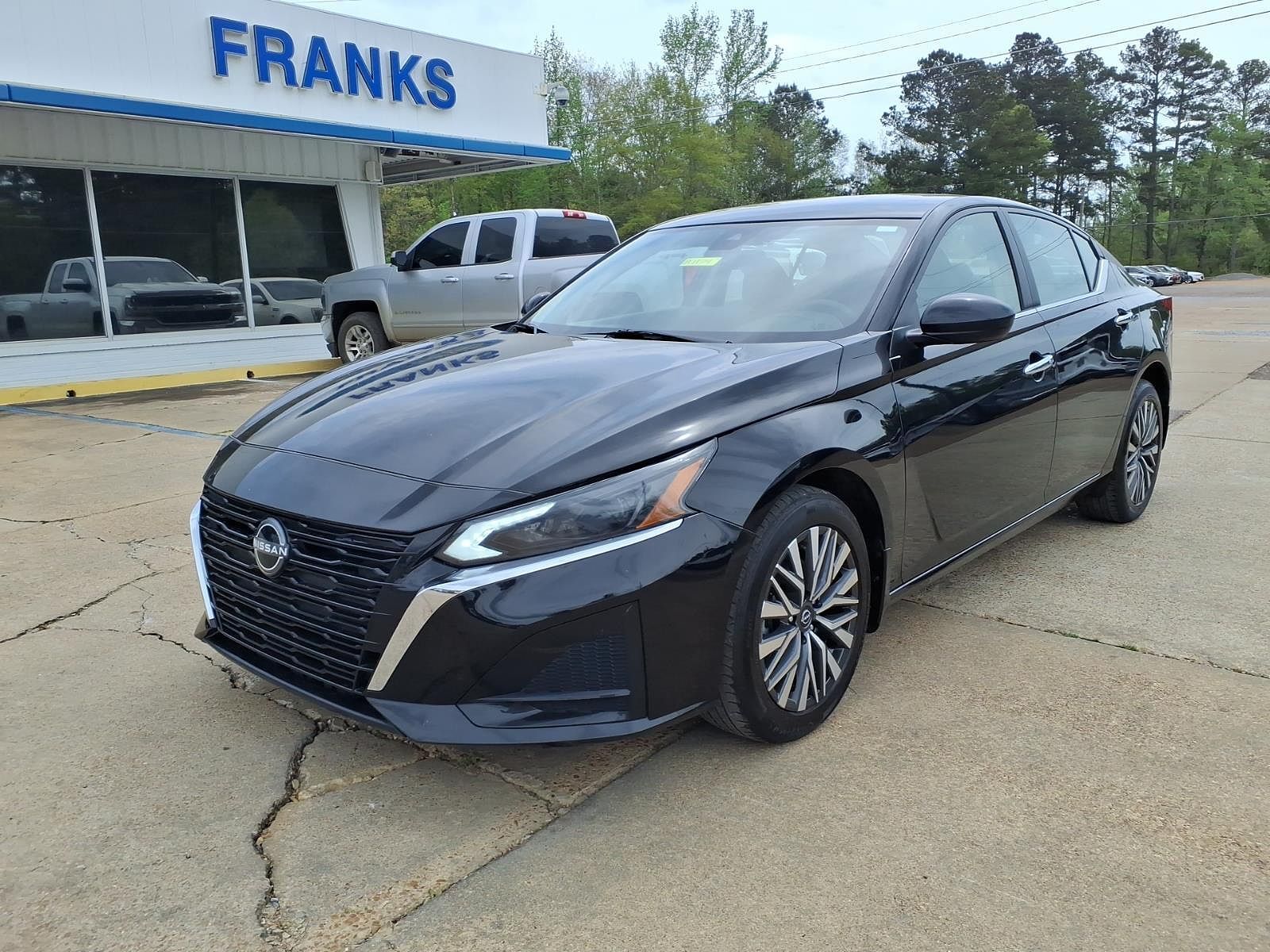 2023 NISSAN Altima