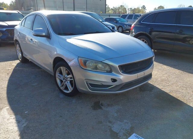 2015 VOLVO S60
