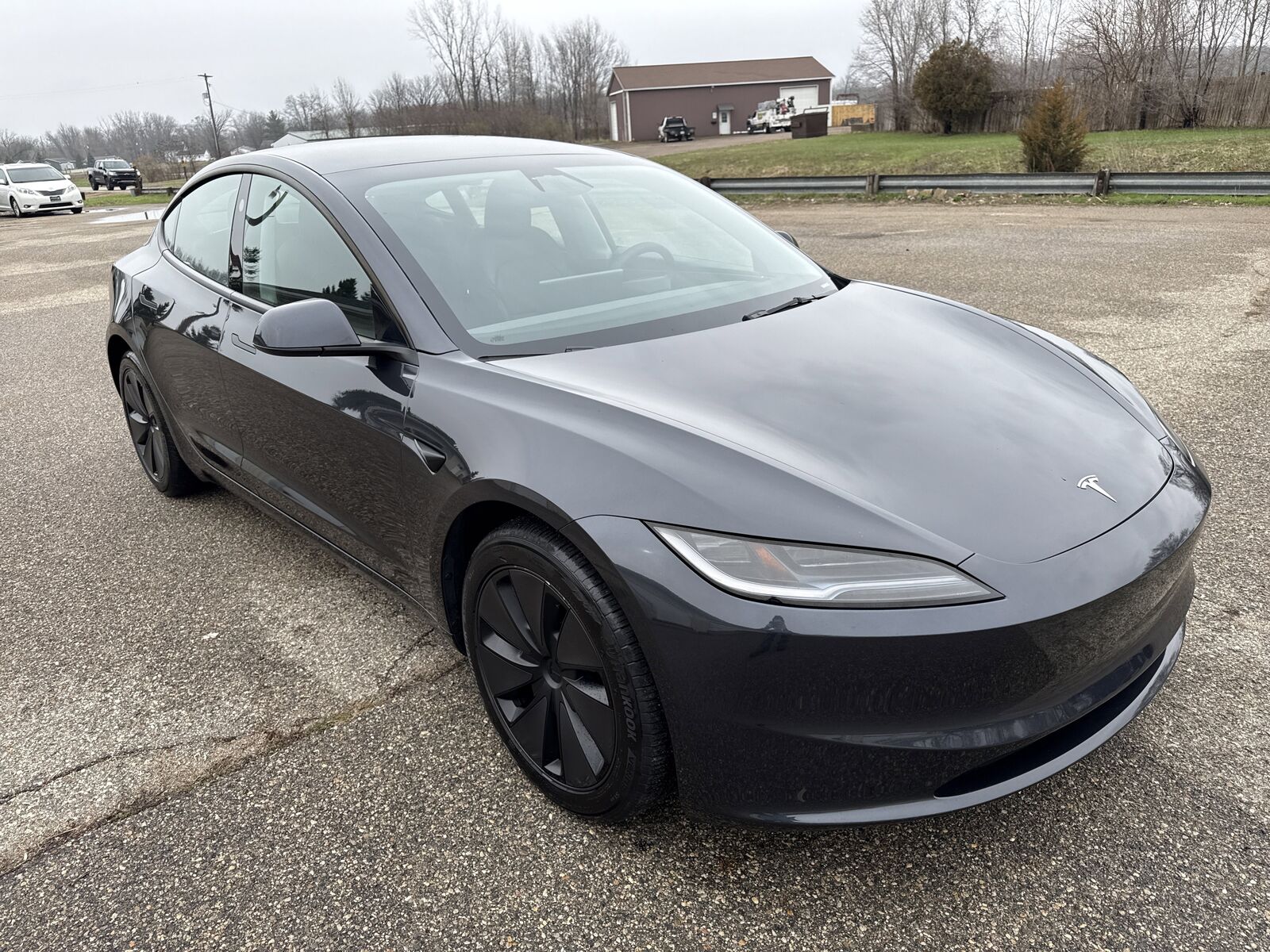 2024 TESLA Model 3