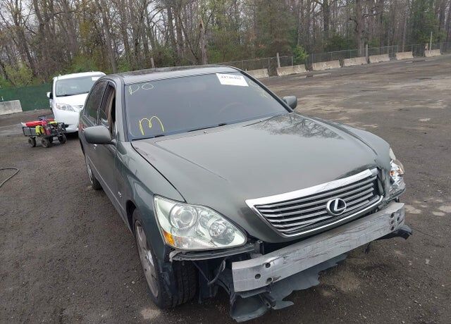 2005 LEXUS LS