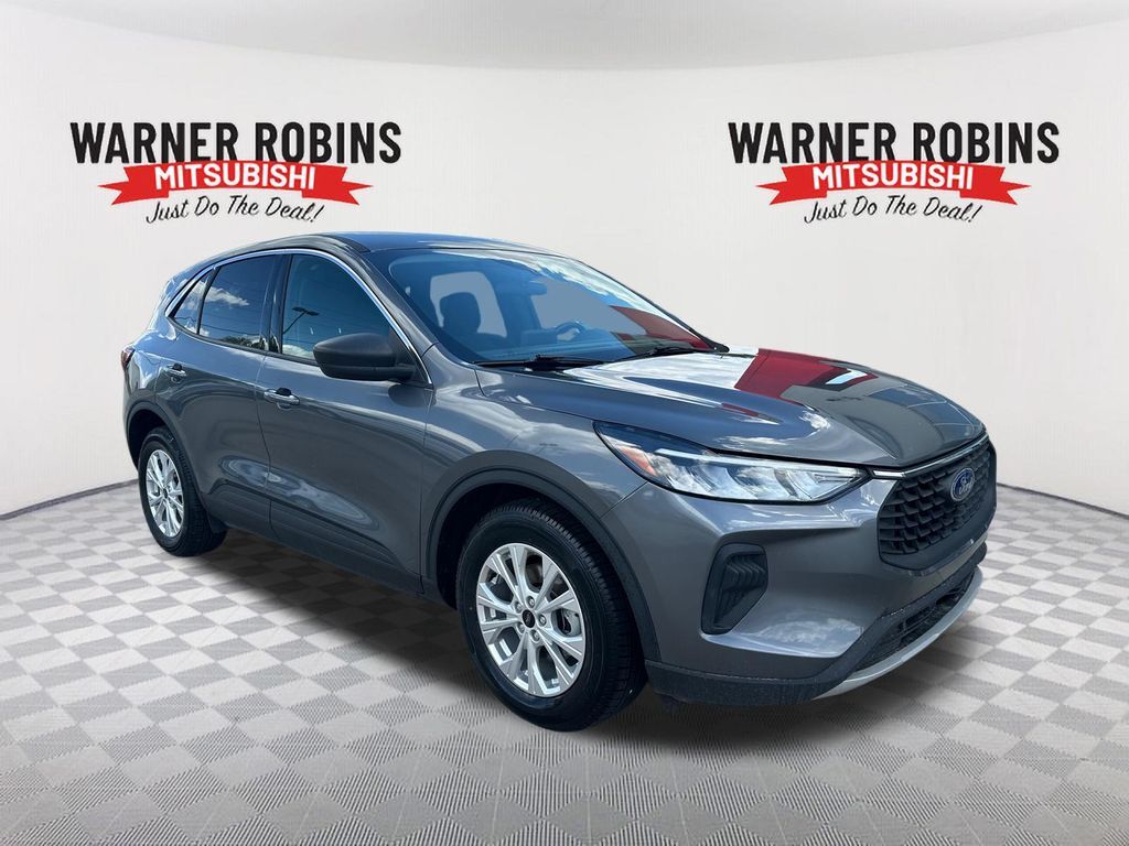 2023 FORD Escape