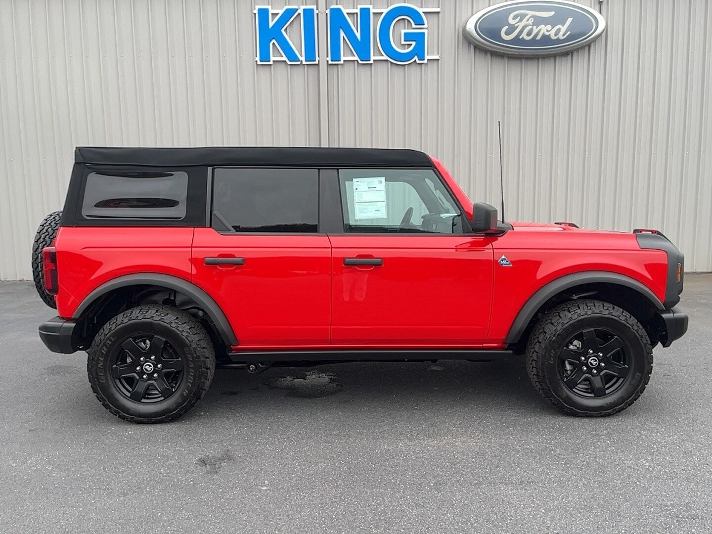 2023 FORD Bronco