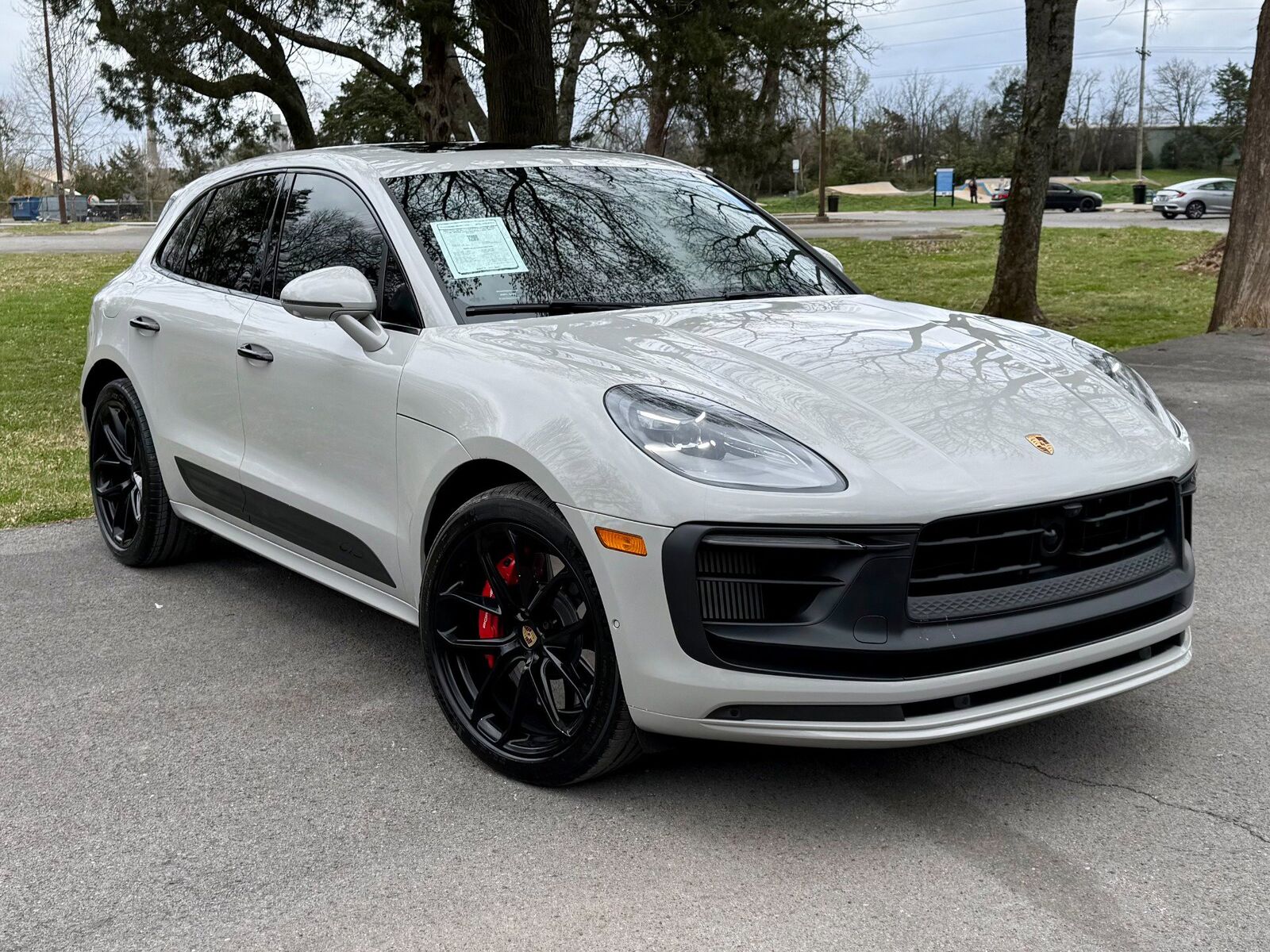 2023 PORSCHE Macan