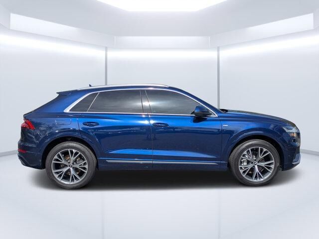 2021 Audi Q8
