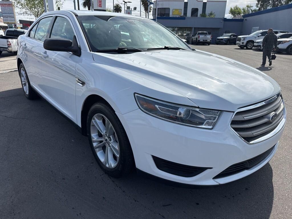 2019 FORD Taurus
