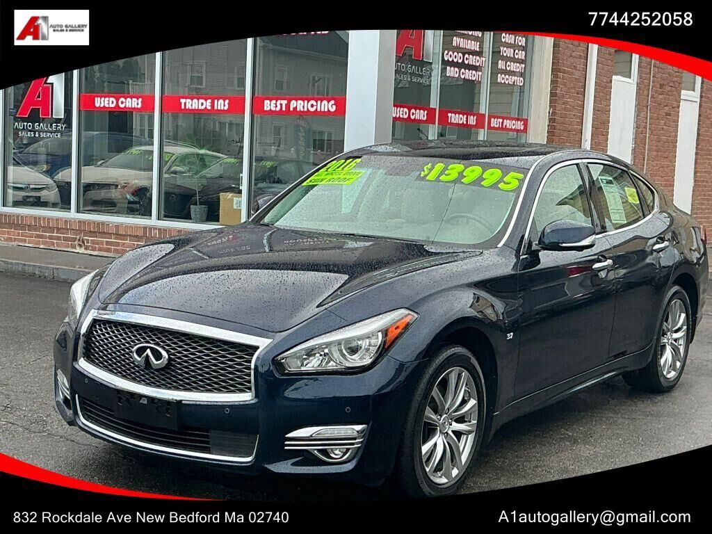 2016 INFINITI Q70