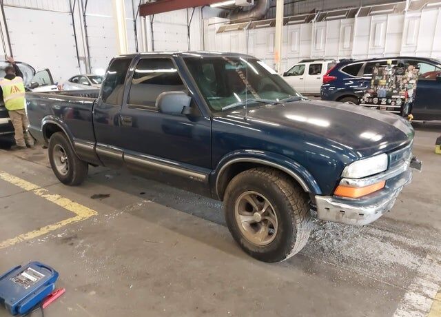 2000 CHEVROLET S-10 Pickup
