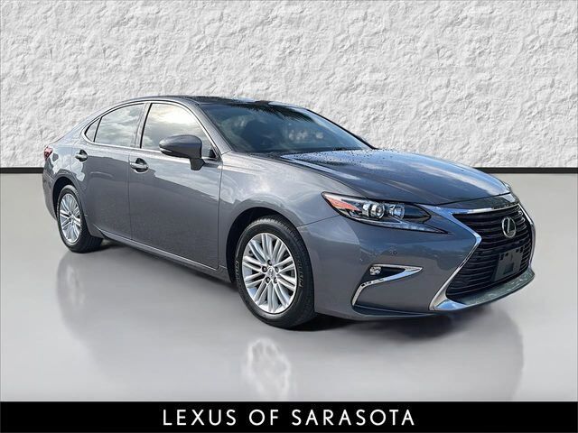 2016 LEXUS ES