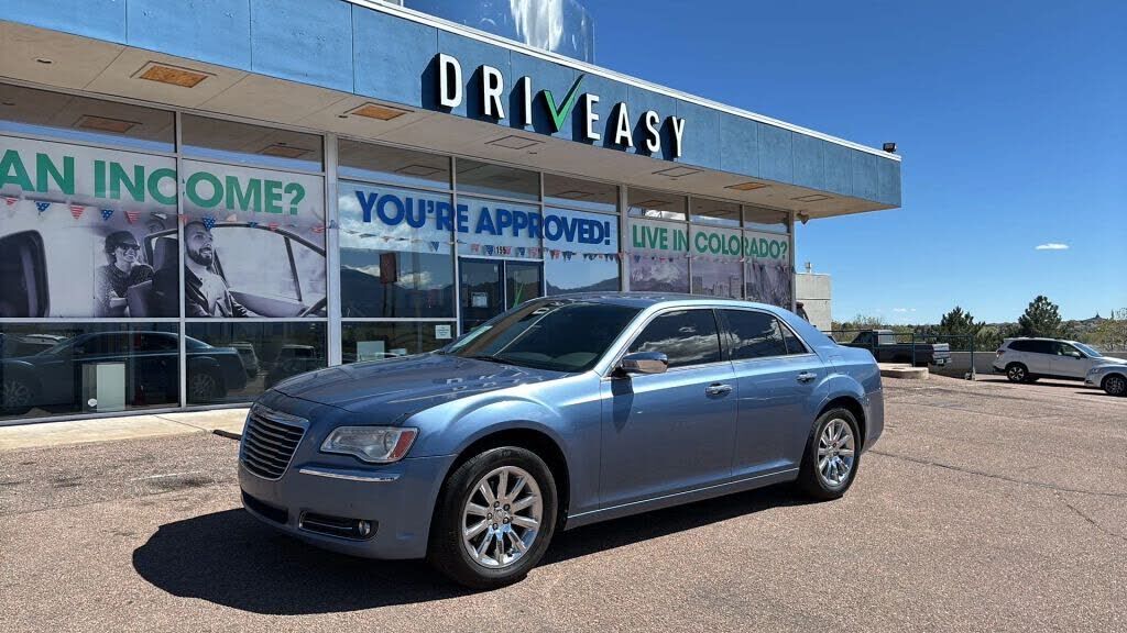 2011 CHRYSLER 300