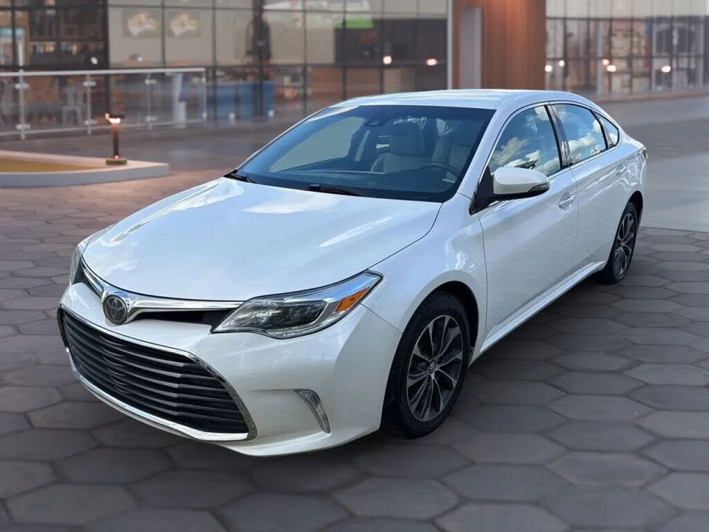 2017 TOYOTA Avalon