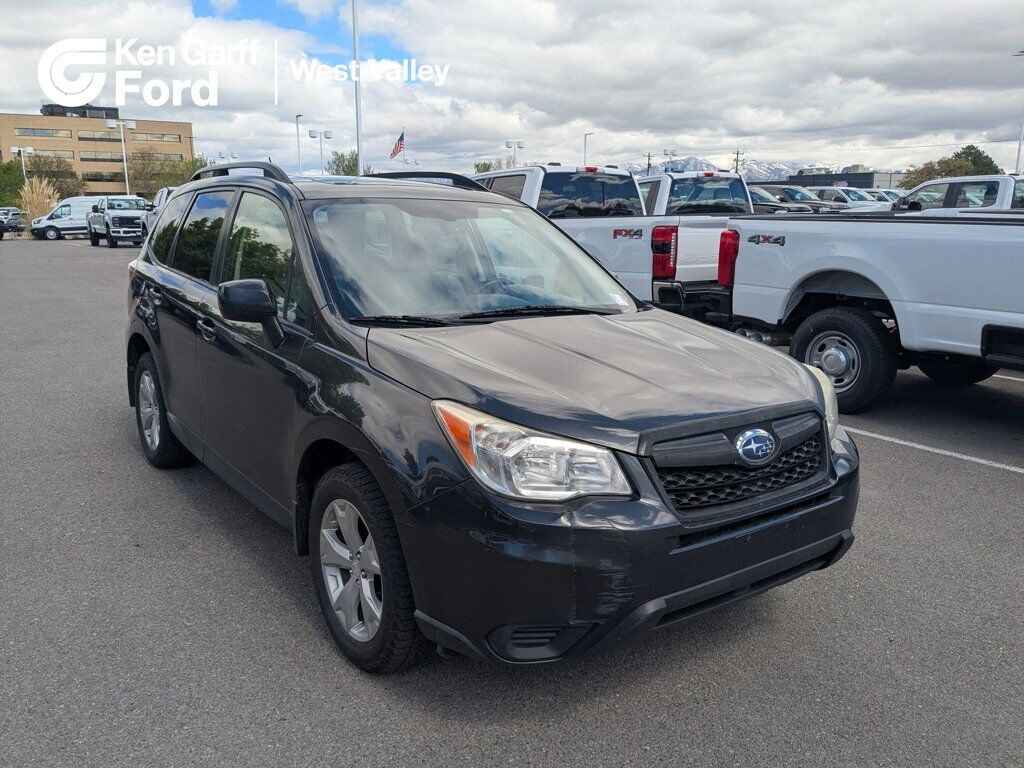 2015 SUBARU Forester