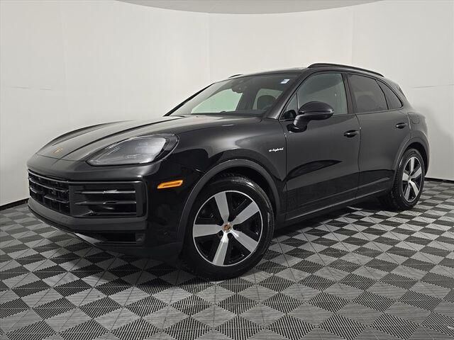2026 PORSCHE Cayenne