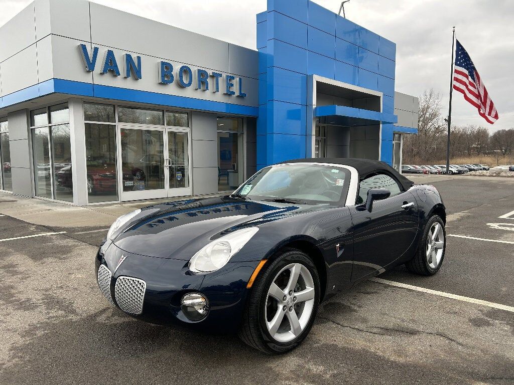 2006 PONTIAC Solstice