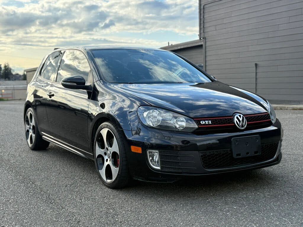 2013 VOLKSWAGEN Golf GTI