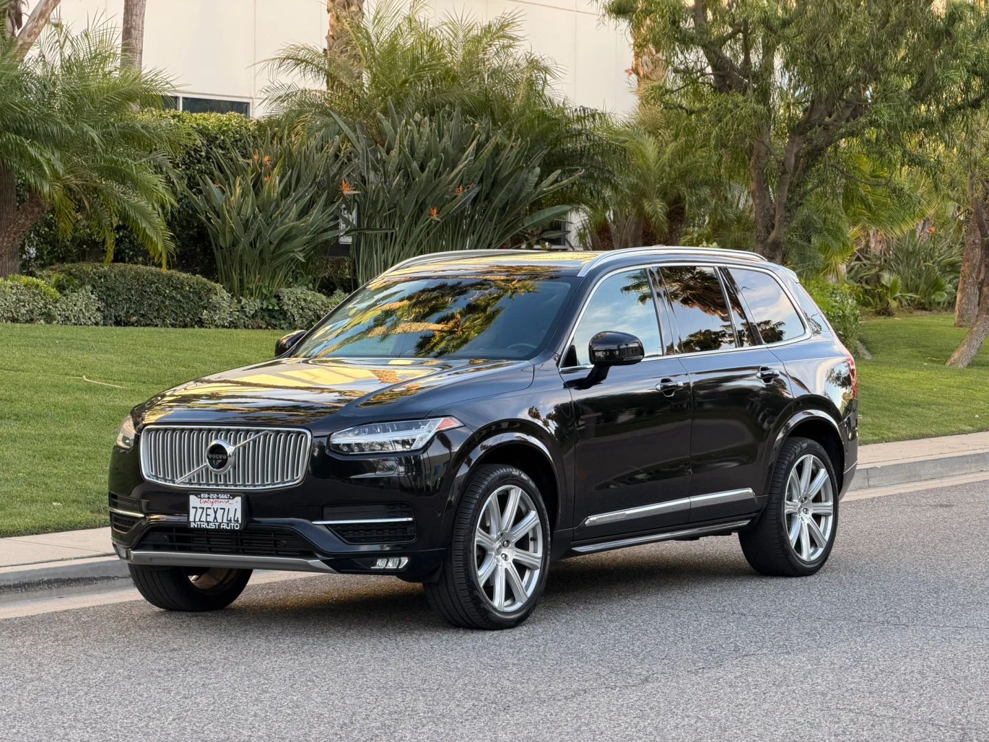 2017 VOLVO XC90