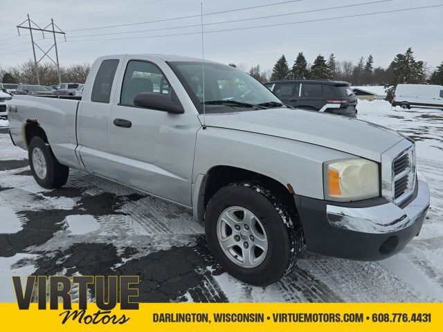 2005 DODGE Dakota