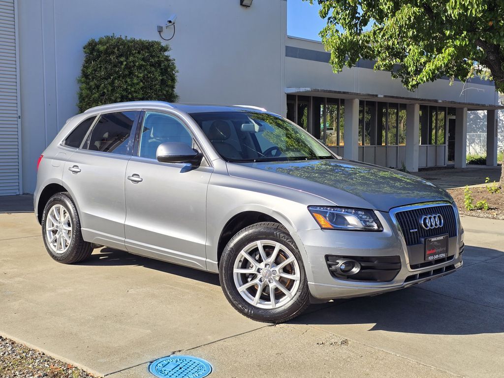 2011 AUDI Q5