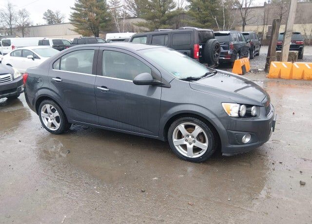2012 CHEVROLET Sonic