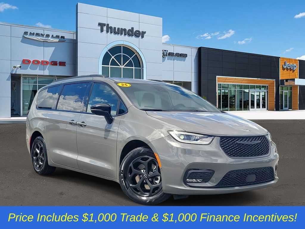 2025 CHRYSLER Pacifica