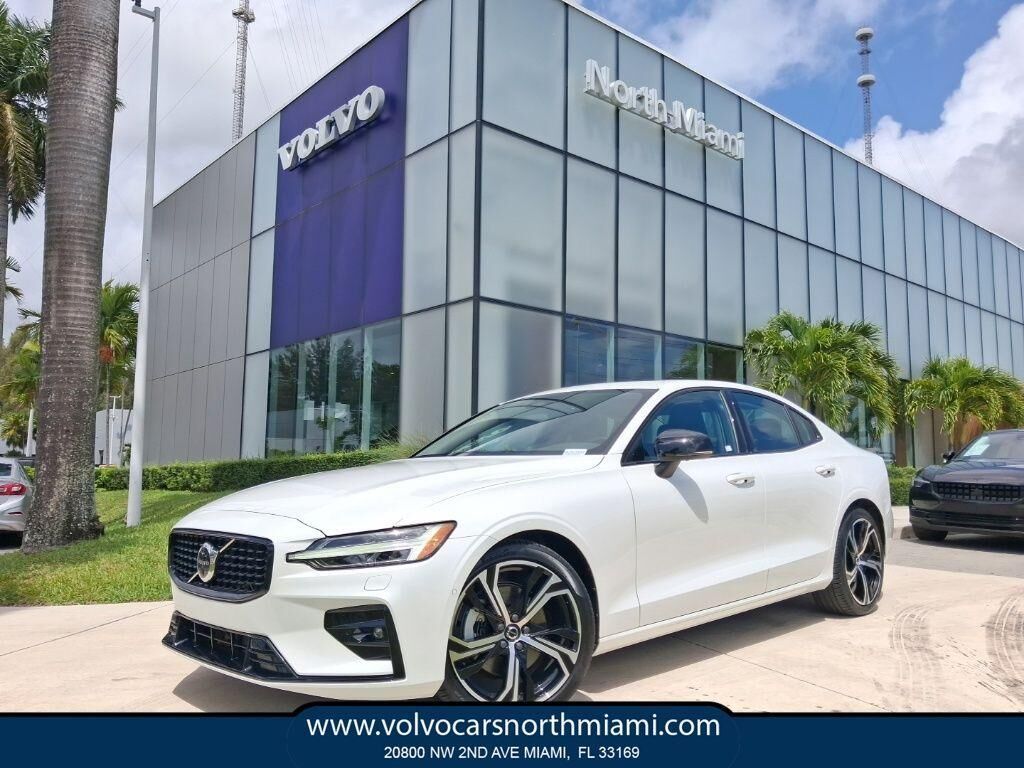 2024 VOLVO S60