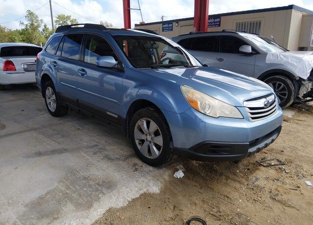 2011 SUBARU Outback