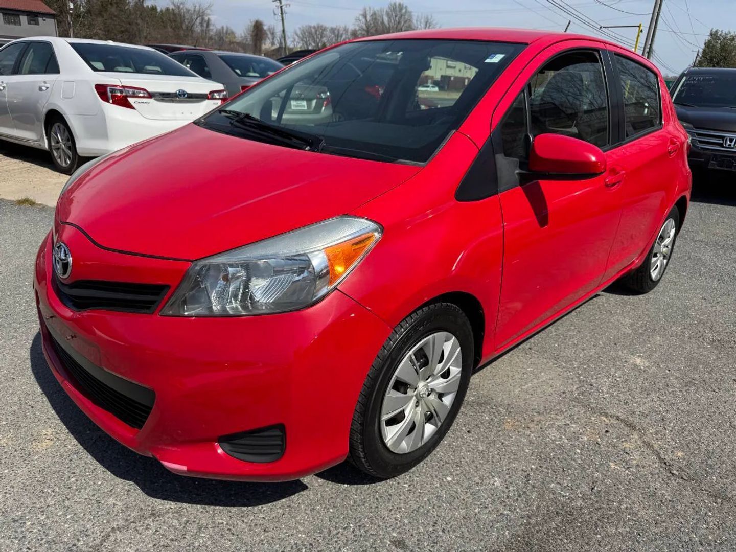 2013 TOYOTA Yaris