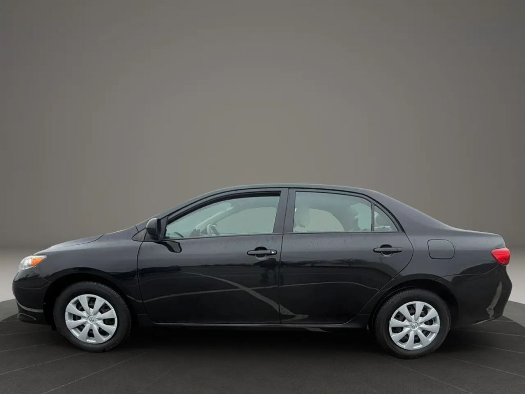 2010 TOYOTA Corolla