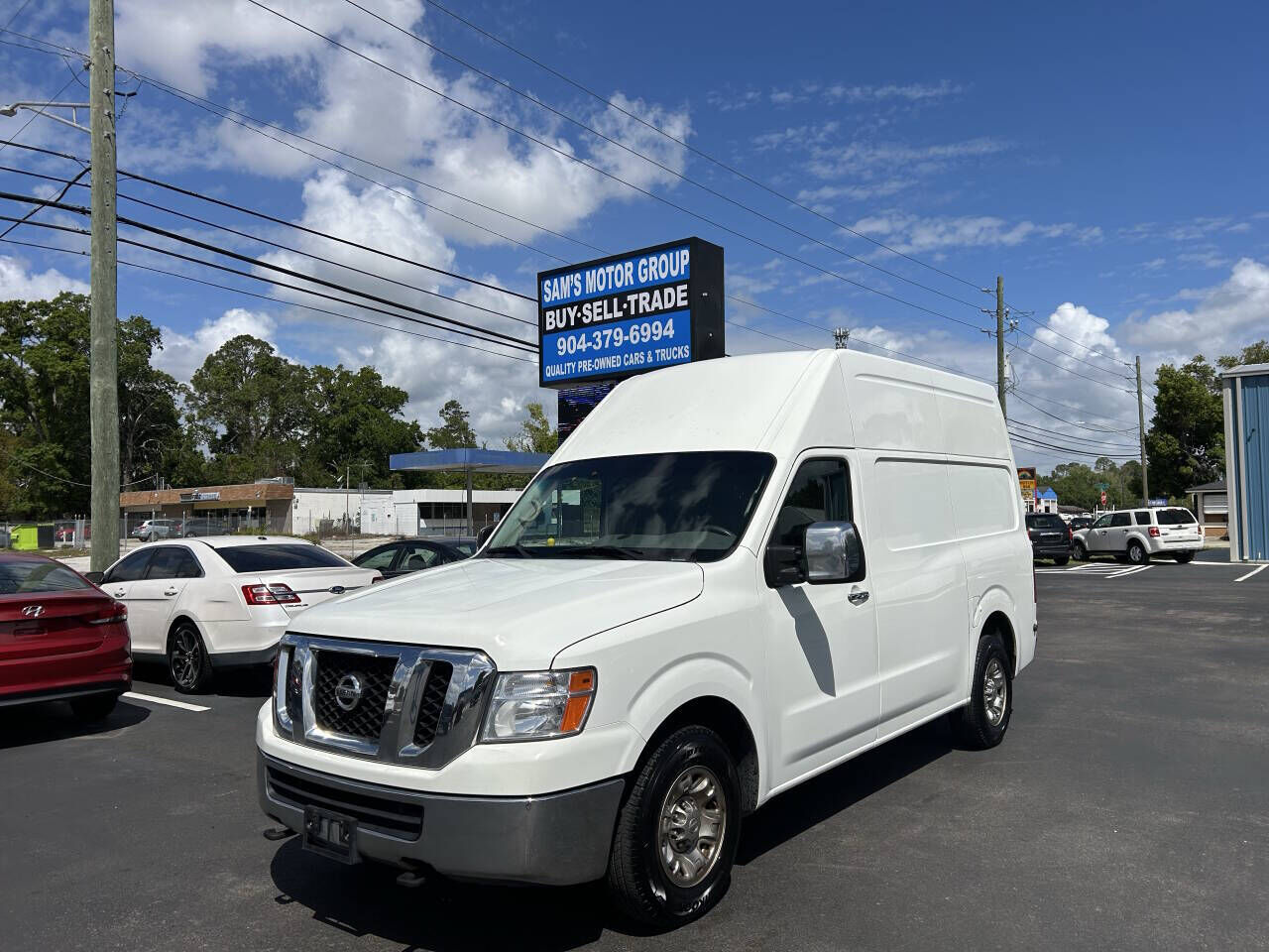 2017 NISSAN NV