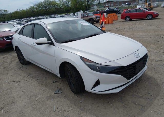 2023 HYUNDAI Elantra