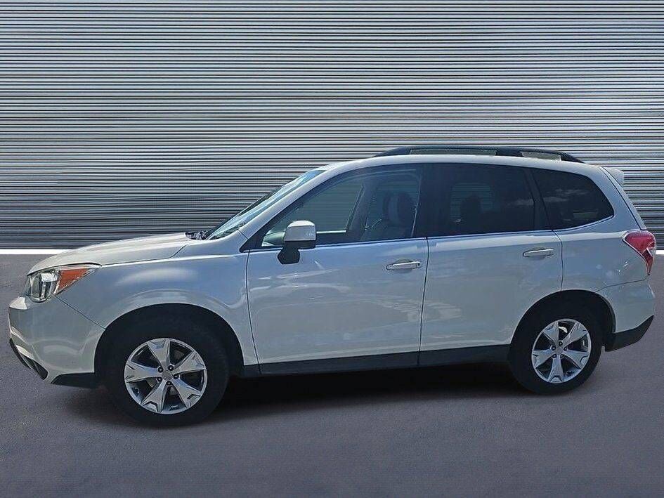 2016 SUBARU Forester